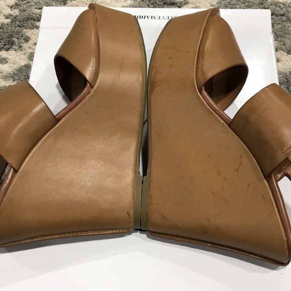 Brand new in box Steve Madden wedges - Picture 3 of 3